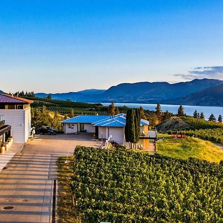 The Inn At Therapy Vineyards Naramata Exteriör bild